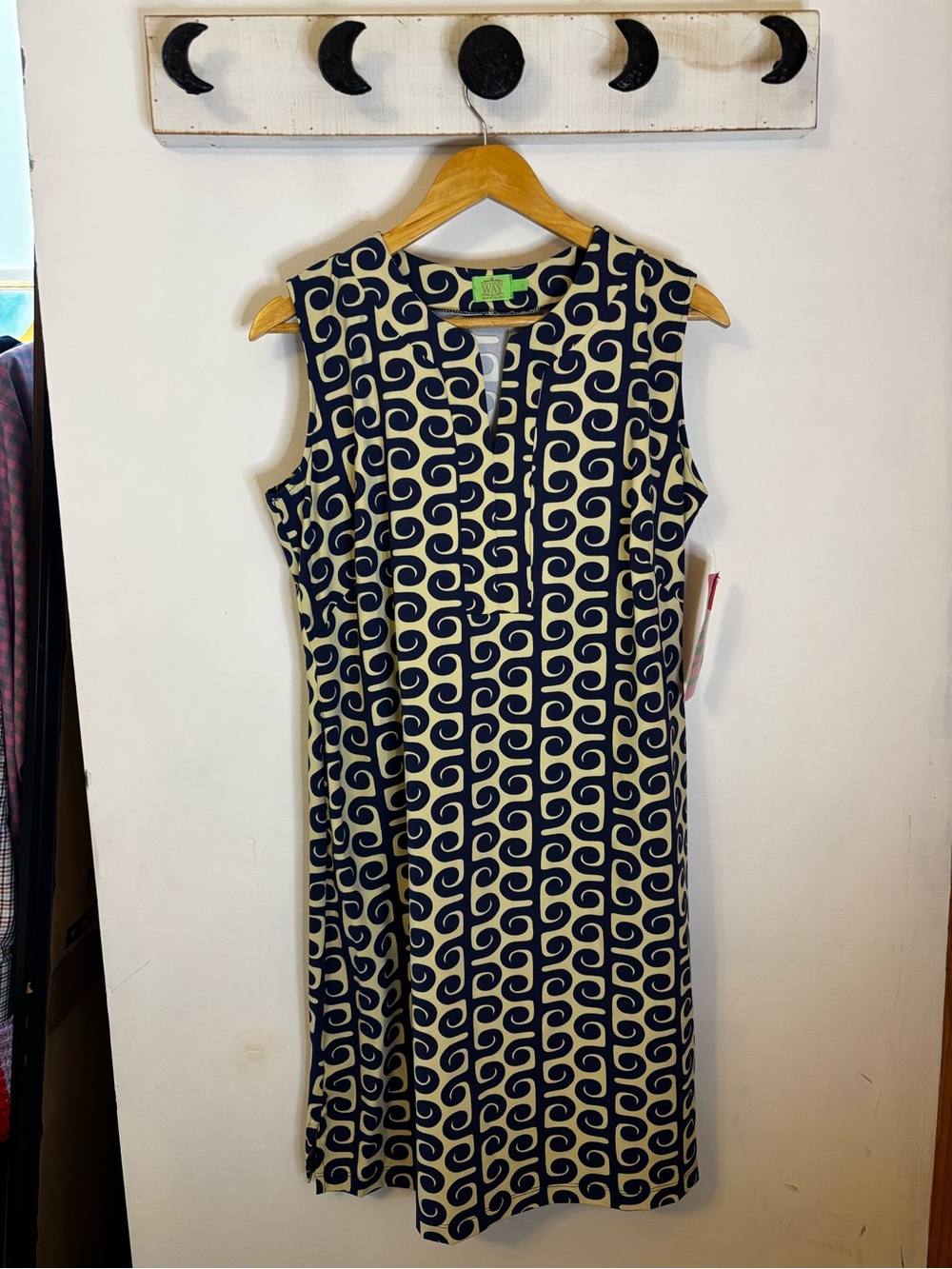 Katherine Way Navy and Cream Geometric Wave St Regis Midi Shift Dress NWT